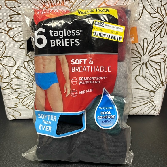 Men’s SZ SMALL (open pack) 4 NEW PAIR TAGLESS HANES BRIEFS - Picture 1 of 2